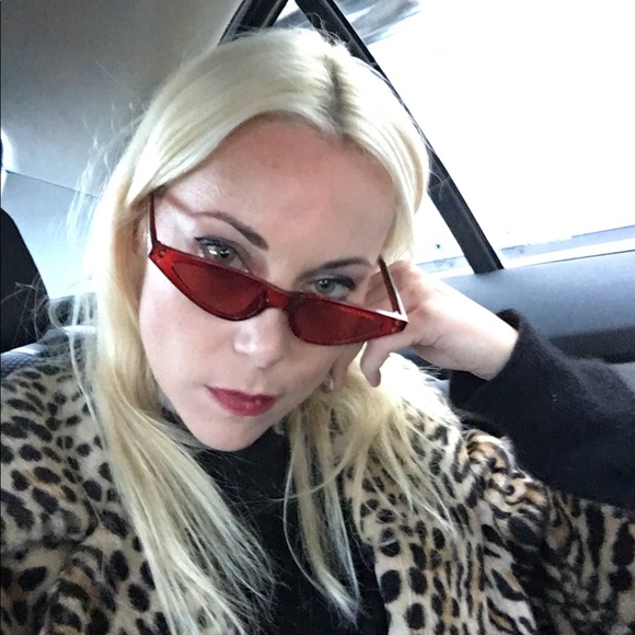 Meet your Posher, Bre - Picture 3 of 4